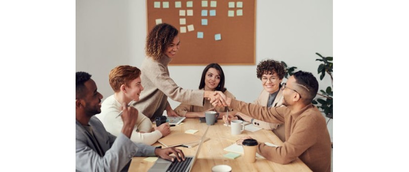 Building a Collaborative Work Culture Through Online Meetings