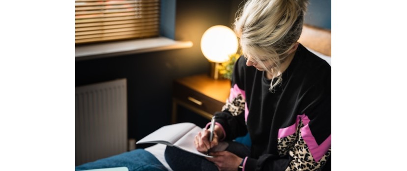 How Narrative Essay Skills Shape a Powerful Brand Story