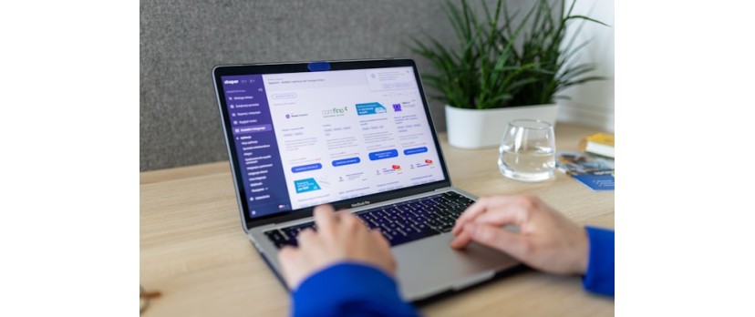 How Development Teams Integrate AI into Modern E-Commerce Platforms