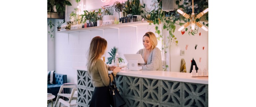 Leveraging AI to Personalize Customer Experience in Online Retail
