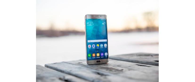 Mobile-First E-Commerce: Designing for Shoppers on the Go